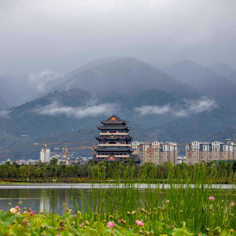隆阳区是云南省保山市辖区,地处怒江山脉尾部,高黎贡山山脉之中,镶嵌